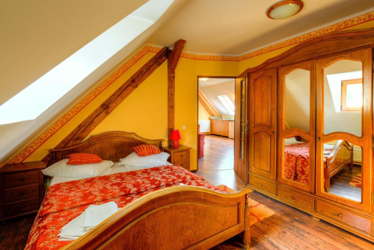 House Of Dragons Apartments Sighişoara Exteriör bild